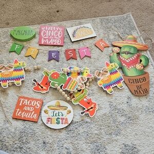 Random Cinco De Mayo Fiesta Party Decoration Set - Multicolor